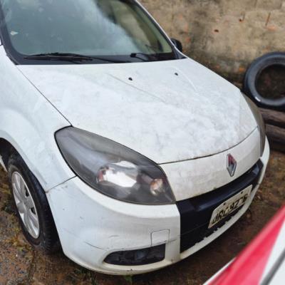 PAS/AUTOMOVEL, RENAULT/SANDERO AUT1.016V, BRANCA, ALC/GASOL, 2014/2014, CHASSI: 93YBSR6RHEJ335736, RENAVAM: 00997156120, NO ESTADO EM QUE SE ENCONTRA.