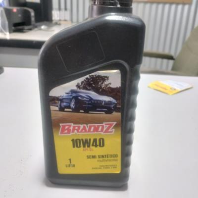 LOTE CONTENDO ÓLEOS DE VEÍCULOS, SENDO 25 UNIDADES DE BRADOZ SINTÉTICO 5W40 01 LITRO, 48 UNIDADES DE BRADOZ 10W40 01 LITRO, 85 UNIDADES DE BRADOZ 15W40 01 LITRO E 12 UNIDADES DE KARTER ATF SUFIXO A 20 LITROS, NO ESTADO EM QUE SE ENCONTRA.