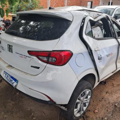 SUCATA FIAT/ARGO DRIVE 1.0, ALCOOL/GASOLINA, BRANCA, 2025/2026, ANTIGA PLACA: TXL-1H26. OBS.: IRRECUPERÁVEL. NO ESTADO EM QUE SE ENCONTRA. IMPEDIMENTO ADM.DANO GRANDE MONTA.