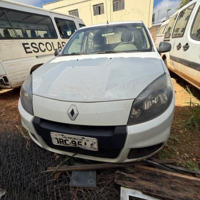 AUTOMOVEL, RENAULT/SANDERO AUT 1.0 16V, ALCOOL/GASOLINA, BRANCA, 2014/2014, CHASSI: 93YBSR6RHEJ338093, RENAVAM: 00998319155, NO ESTADO EM QUE SE ENCONTRA.