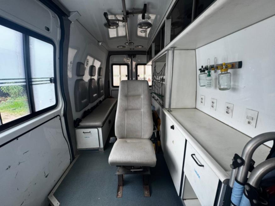 Foto ilustrativa 6 - CAMINHAO, IVECO/DAILY AUTOMAR AMB, BRANCA, 2017/2018, DIESEL, RENAVAM: 01131469728, CHASSI: 93ZK42C01J8474230, NO ESTADO EM QUE SE ENCONTRA.