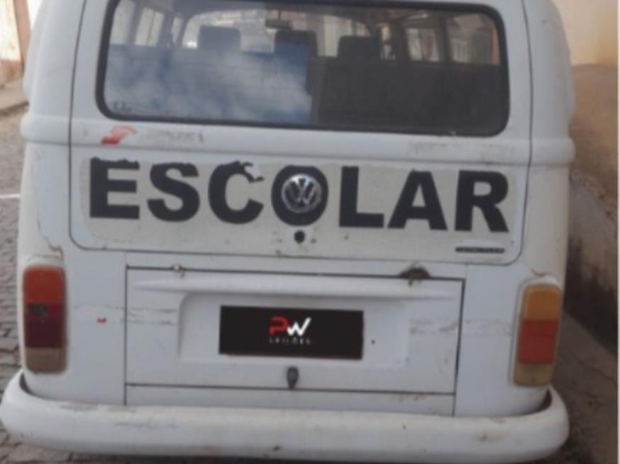 Foto ilustrativa 3 - CAMIONETA VW/KOMBI, ALCOOL/GASOLINA, BRANCA, 2009/2010,  NO ESTADO EM QUE SE ENCONTRA.