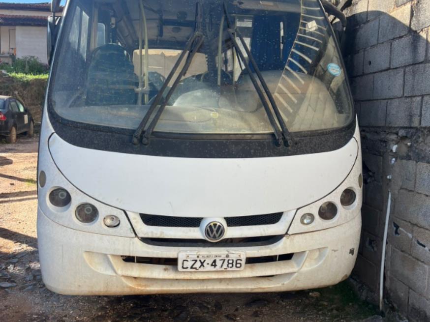 Foto ilustrativa 1 - PAS/ONIBUS, VW/8150NEOBUS THUNDERBOY, BRANCA, 2003/2004, DIESEL, CHASSI: 9BWFD52R84R400189, RENAVAM: 00812270320, NO ESTADO EM QUE SE ENCONTRA.