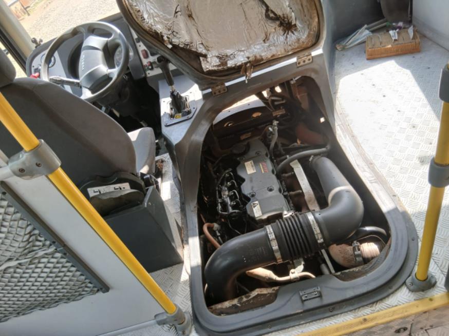 Foto ilustrativa 8 - PASSAGEIRO/ONIBUS, IVECO/GRANCLASS 150S21E, AMARELA, DIESEL, 2018/2019, CHASSI: 93ZA01LF0K8933828, RENAVAM: 01179266592, NO ESTADO EM QUE SE ENCONTRA.