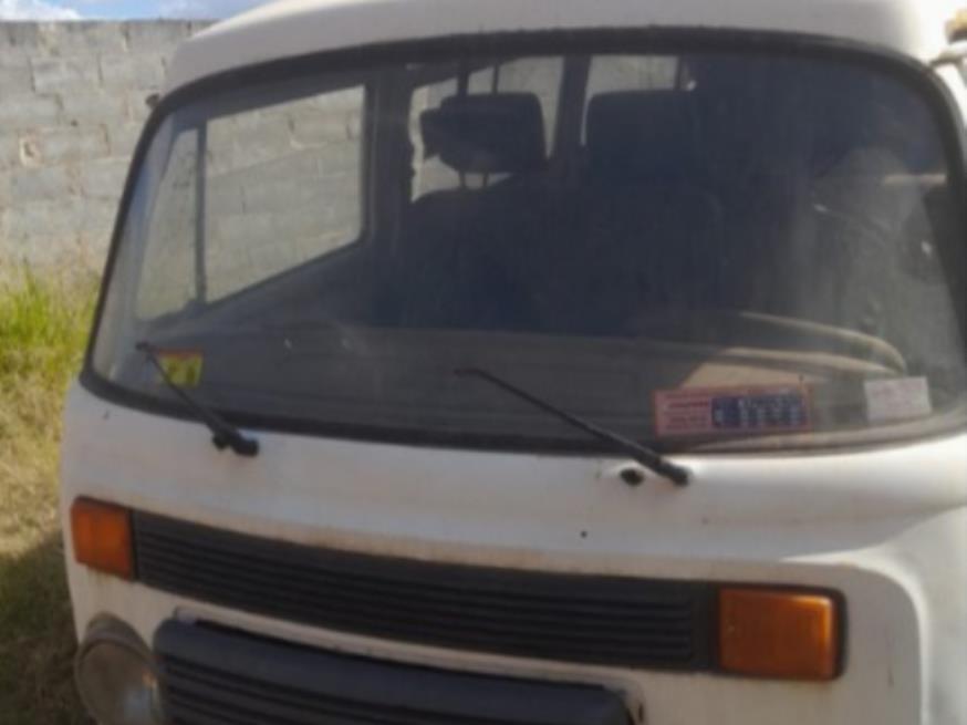 Foto ilustrativa 1 - CAMIONETA VW/KOMBI, ALCOOL/GASOLINA, BRANCA, 2011/2011, NO ESTADO EM QUE SE ENCONTRA.
