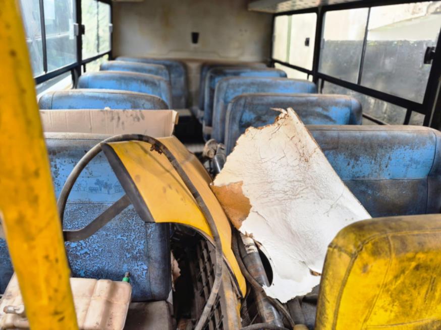 Foto ilustrativa 17 - PAS/ONIBUS, IVECO/CITYCLASS 70C17, AMARELA, DIESEL, 2012/2013, CHASSI: 93ZL68C01D8442553, RENAVAM: 00480282862, NO ESTADO EM QUE SE ENCONTRA.