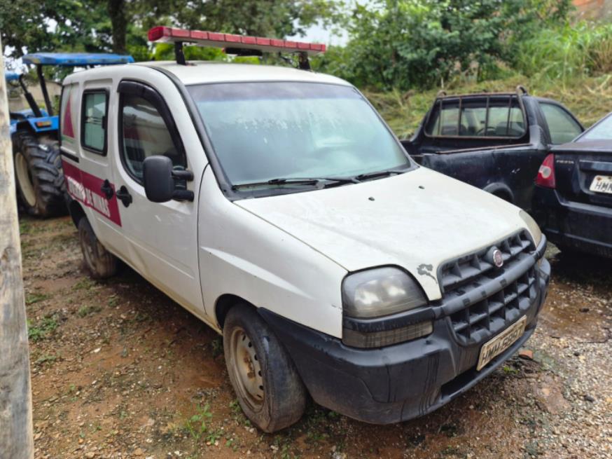 Foto ilustrativa 2 - ESP/CAMINHONETE/AMBULANC, FIAT/DOBLO RONTAN AMB2, BRANCA, ALC/GASOL, 2009/2009, CHASSI: 9BD22315592015671, RENAVAM: 148707270, NO ESTADO EM QUE SE ENCONTRA.
