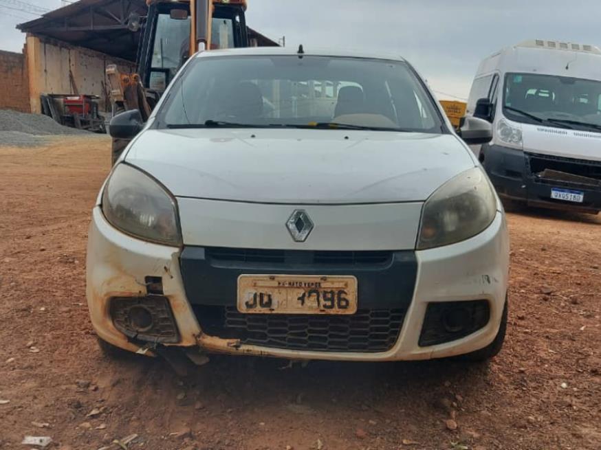 Foto ilustrativa 1 - AUTOMÓVEL, RENAULT/SANDERO AUT1016V, 77 CV, BRANCA, ÁLCOOL/GASOLINA, 2013/2014, CHASSI; 93YBSR6RHEJ774470, RENAVAM: 00567109178, NO ESTADO E CONDIÇÕES EM QUE SE ENCONTRA.