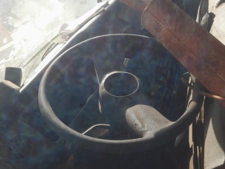 Foto ilustrativa 3 - CAMIONETA VW/KOMBI, ALCOOL/GASOLINA, BRANCA, 2009/2009,  NO ESTADO EM QUE SE ENCONTRA.