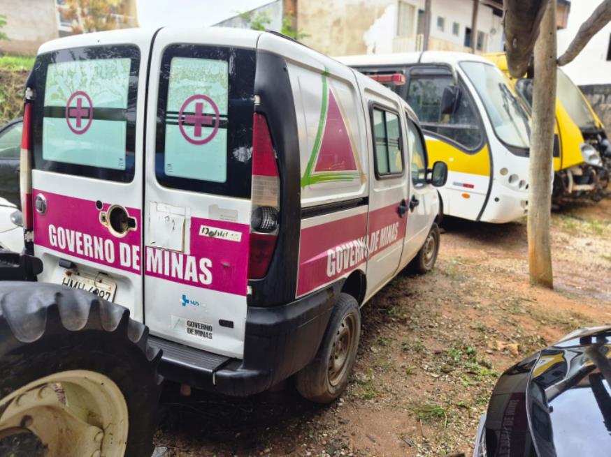 Foto ilustrativa 9 - ESP/CAMINHONETE/AMBULANC, FIAT/DOBLO RONTAN AMB2, BRANCA, ALC/GASOL, 2009/2009, CHASSI: 9BD22315592015671, RENAVAM: 148707270, NO ESTADO EM QUE SE ENCONTRA.