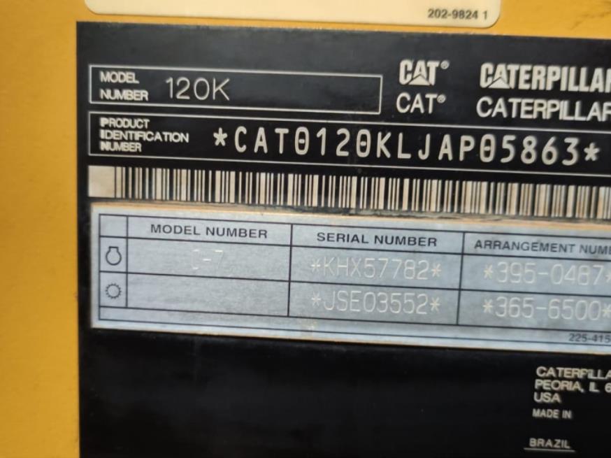 Foto ilustrativa 8 - MOTONIVELADORA CATERPILLAR, 120K, AMARELA, ANO 2014, Nº DE IDENT: CAT0120KLJAP05863, NO ESTADO EM QUE SE ENCONTRA.