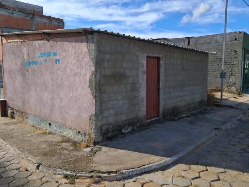 Foto ilustrativa 4 - Imóvel localizado na Rua João Antônio de Araújo, Centro, em Santa Cruz de Salinas, com área de 50,30 m², contendo edificação simples, sem matrícula e sem registro imobiliário. NO ESTADO EM QUE SE ENCONTRA.