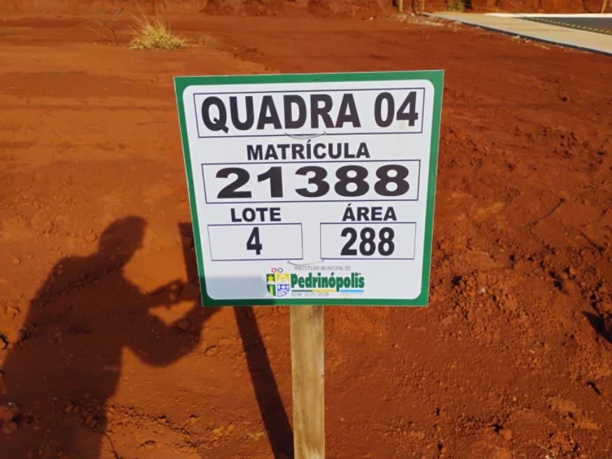 Foto ilustrativa 1 - QUADRA 04, LOTE 04, AVENIDA COMERCIAL DO VALLE, LOTEAMENTO VIA COMERCIAL DO VALLE, PEDRINÓPOLIS/MG, ÁREA DE 288,00 M². MATRÍCULA: 21388. NO ESTADO EM QUE SE ENCONTRA.