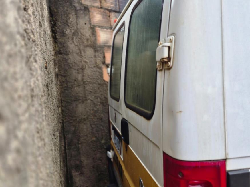 Foto ilustrativa 9 - PAS/MICROÔNIBUS, FIAT/DUCATO COMBINATO, BRANCA, DIESEL, 2007/2008, CHASSI: 93W244K2382017169, RENAVAM: 00938949543, NO ESTADO EM QUE SE ENCONTRA.