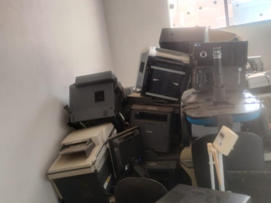 Foto ilustrativa 18 - LOTE CONTENDO MATERIAIS DE INFORMÁTICA E ELETROELETRÔNICOS NO ESTADO EM QUE SE ENCONTRA.