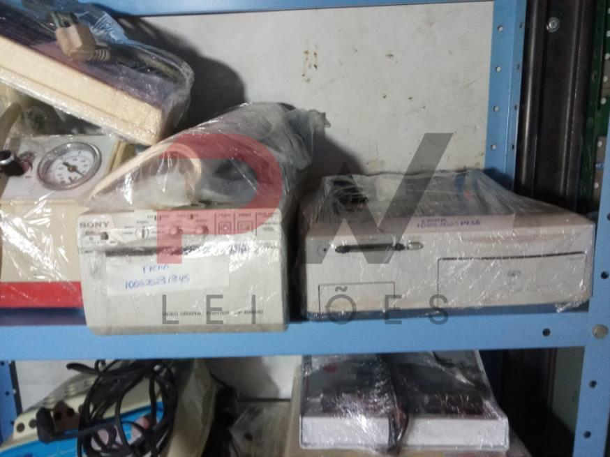 Foto ilustrativa 2 - LOTE CONTENDO DIVERSOS EQUIPAMENTOS MÉDICO-HOSPITALARES, NO ESTADO EM QUE SE ENCONTRA.