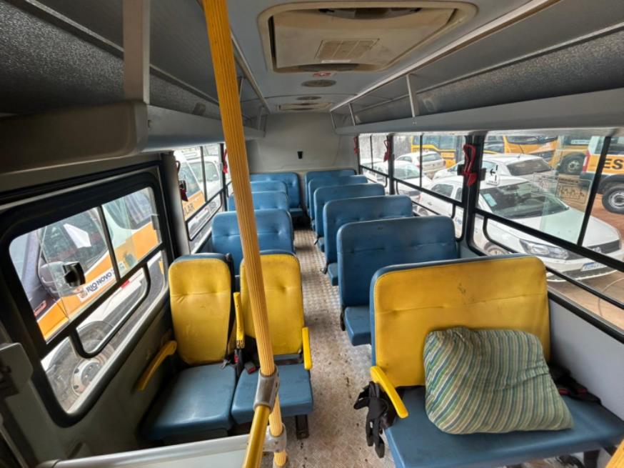 Foto ilustrativa 6 - ONIBUS IVECO/CITYCLASS 70C17HDE, DIESEL, AMARELA, 2018/2019, CHASSI: 93ZL72C01K8481455, RENAVAM: 01157939950, NO ESTADO EM QUE SE ENCONTRA.