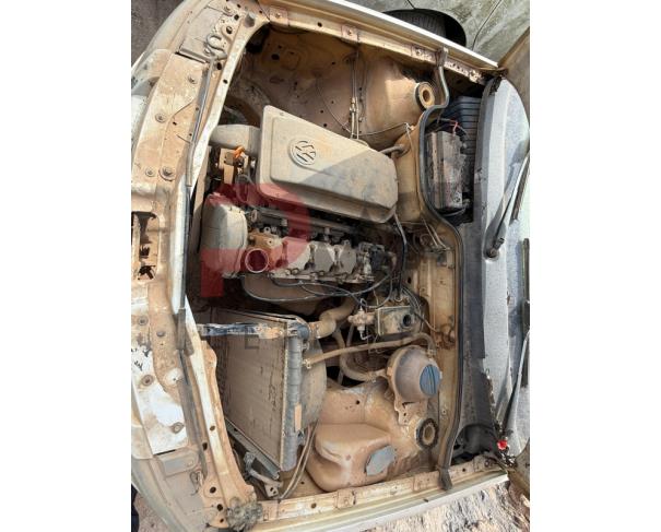 Foto de AUTOMOVEL VW/GOL 1.0 GIV, ALCOOL/GASOLINA, BRANCA, 2012/2012, CHASSI: 9BWAA05W7CP099836, RENAVAM: 00461884380, NO ESTADO EM QUE SE ENCONTRA.