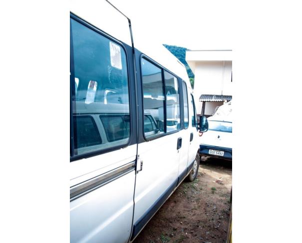 Foto de PAS/MICROONIBUS CITROEN/JUMP GREENCAR ES, DIESEL, 2013/2013, PLACA: OQC-4764, RENAVAM: 00542561727, CHASSI: 935ZCWMNCD2113975, NO ESTADO EM QUE SE ENCONTRA.