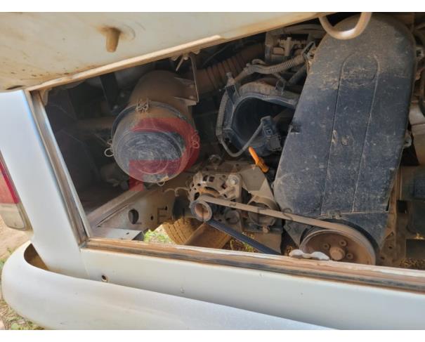 Foto de MISTO / CAMIONETA VW/KOMBI, 2013/2014, BRANCA, ALC/GASOL, PLACA OWM-4571, CHASSI: 9BWMF07X8EP014719, RENAVAM: 00596233051, NO ESTADO EM QUE SE ENCONTRA.