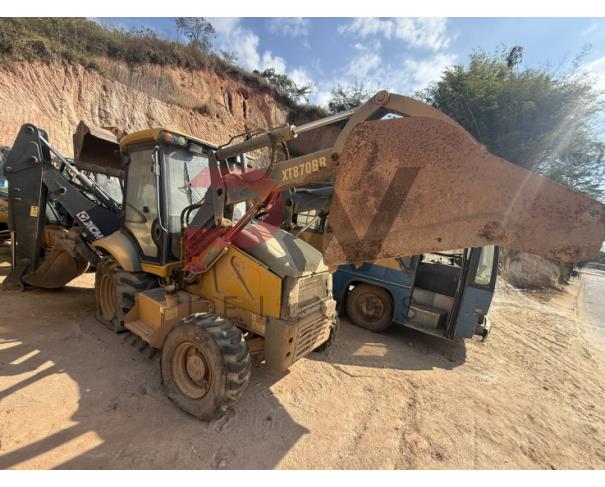 Foto de RETROESCAVADEIRA XCMG XT870BR, ANO 2018, CHASSI: XUG08700JJPA00529, NO ESTADO EM QUE SE ENCONTRA. 
