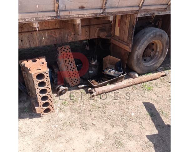 Foto de ESPECIAL / CAMINHAO IVECO/TECTOR 170E22, 2014/2014, DIESEL, BRANCA, CHASSI: 93ZA1RGH0E8926688, RENAVAM: 01015495661, NO ESTADO EM QUE SE ENCONTRA. MOTOR E CAIXA DE MARCHAS COM AVARIAS.O MOTOR ESTÁ DESMONTADO E FORA DO VEÍCULO.