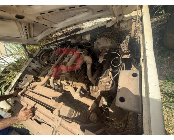 Foto de CARGA / CAMINHAO FORD/F 4000, 1993/1993, DIESEL, DOURADA, CHASSI: 9BFKTNT38PDB26251, RENAVAM: 00615960740, NO ESTADO EM QUE SE ENCONTRA. MOTOR E CAIXA DE MARCHAS COM AVARIAS.