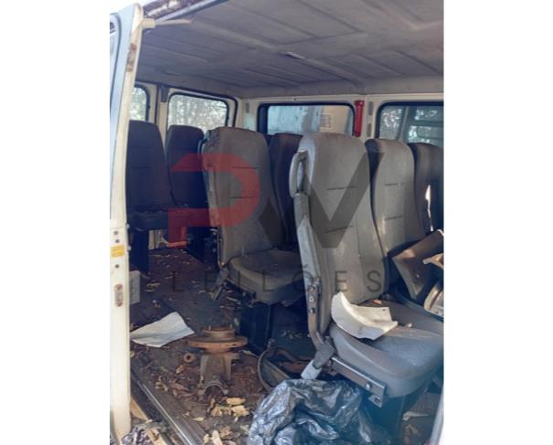 Foto de MICROONIB CITROEN/JUMPER M33M 2.3, DIESEL, BRANCA, 2015/2015, CHASSI: ...48492, NO ESTADO EM QUE SE ENCONTRA.
