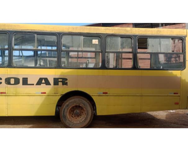 Foto de ONIBUS M.BENZ/CAIO APACHES21 U, DIESEL, BEGE, 2002/2002, CHASSI: 9BM3840672B303508, RENAVAM: 00789323850, NO ESTADO EM QUE SE ENCONTRA.