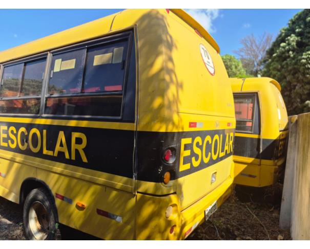 Foto de ONIBUS MARCOPOLO/VOLARE V8L ESC, DIESEL, AMARELA, 2009/2009, CHASSI: 93PB42G3P9C030042, RENAVAM: 00150807694, NO ESTADO EM QUE SE ENCONTRA. 