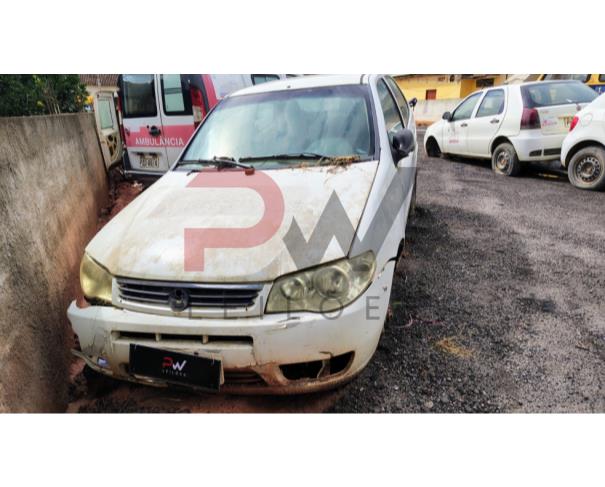 Foto de AUTOMOVEL FIAT/PALIO FIRE, 2016/2016, BRANCA, ALCOOL/GASOLINA, CHASSI: ...78149, NO ESTADO EM QUE SE ENCONTRA.