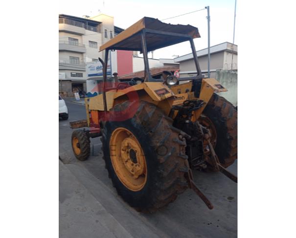 Foto de TRATOR VALMET 885, AMARELO, ANO: 1999, NO ESTADO EM QUE SE ENCONTRA. 