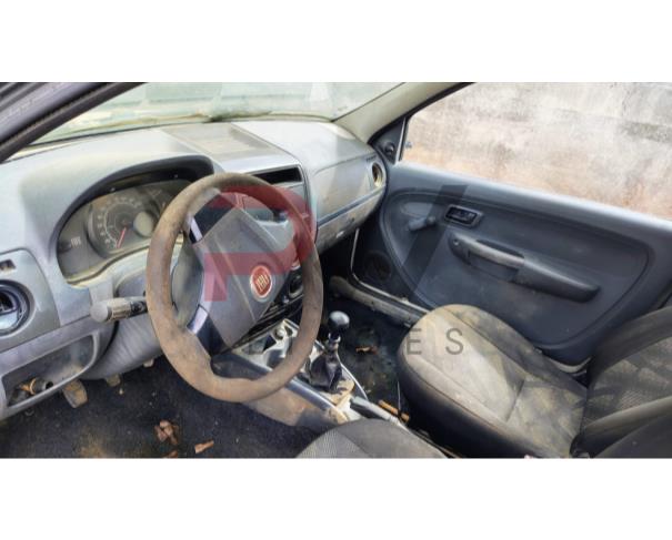 Foto de AUTOMOVEL FIAT/PALIO FIRE, 2016/2016, BRANCA, ALCOOL/GASOLINA, CHASSI: ...78149, NO ESTADO EM QUE SE ENCONTRA.