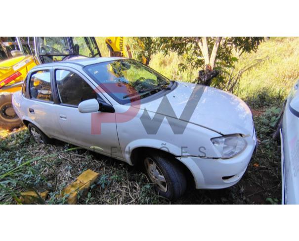 Foto de I/CHEVROLET CLASSIC LS, ALCOOL/GASOLINA, BRANCA, 2014/2015, CHASSI: 8AGSU19F0FR105792, RENAVAM: 01015177082, NO ESTADO EM QUE SE ENCONTRA. 