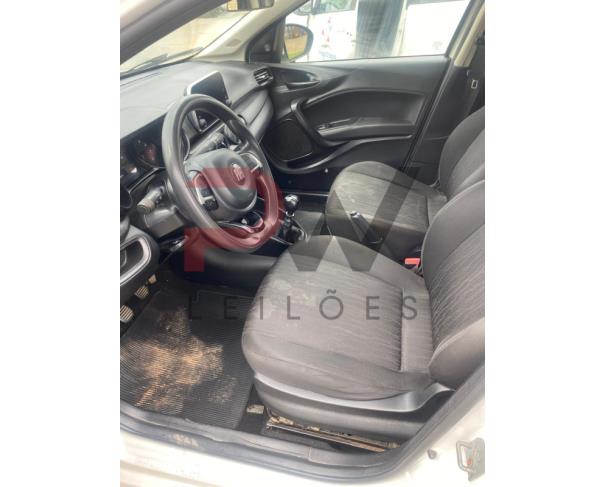 Foto de AUTOMOVEL FIAT/ARGO DRIVE 1.0, RENAVAM Nº 01294581322, CHASSI Nº 9BD358AFNNYL82407, ANO FABRICAÇÃO 2022, ANO MODELO 2022, COR BRANCA, FLEX (ÁLCOOL/GASOLINA), 75 CV, VEÍCULO DE 5 PASSAGEIROS, NO ESTADO EM QUE SE ENCONTRA.