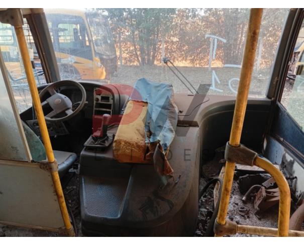 Foto de ONIBUS VW/15.190 EOD E.HD ORE, DIESEL, AMARELA, 2012/2013, CHASSI: ...17452, NO ESTADO EM QUE SE ENCONTRA.