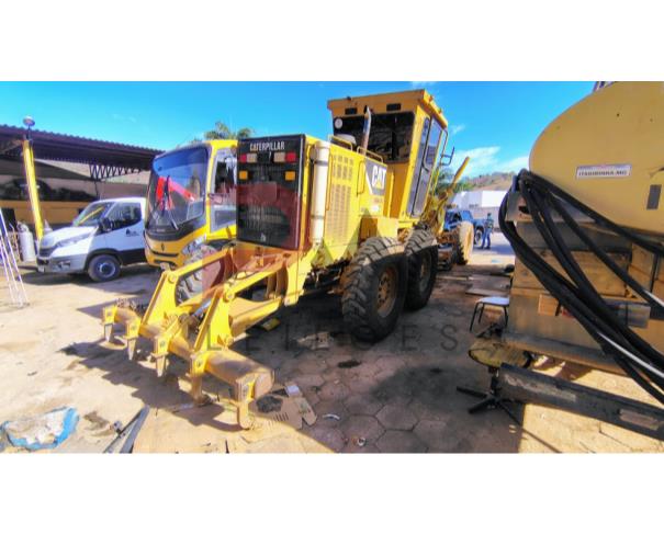 Foto de MOTONIVELADORA CATERPILLAR 120K, AMARELA, SERIE: KHX58530  CHASSI: CAT120KMJAP06027, NO ESTADO EM QUE SE ENCONTRA.