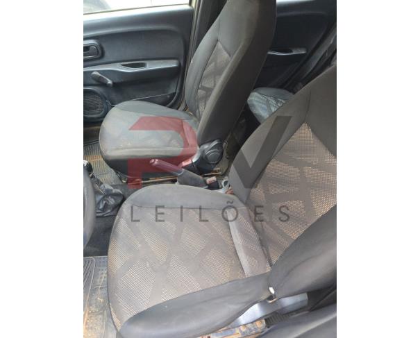 Foto de AUTOMOVEL, FIAT/MOBI EASY, BRANCA, 2016/2017, ALCOOL/GASOLINA, CHASSI: 9BD341A4XHY449175, RENAVAM: 01107423179, NO ESTADO EM QUE SE ENCONTRA.