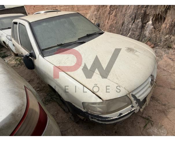 Foto de AUTOMOVEL VW/GOL 1.0 GIV, ALCOOL/GASOLINA, BRANCA, 2012/2012, CHASSI: 9BWAA05W7CP099836, RENAVAM: 00461884380, NO ESTADO EM QUE SE ENCONTRA.