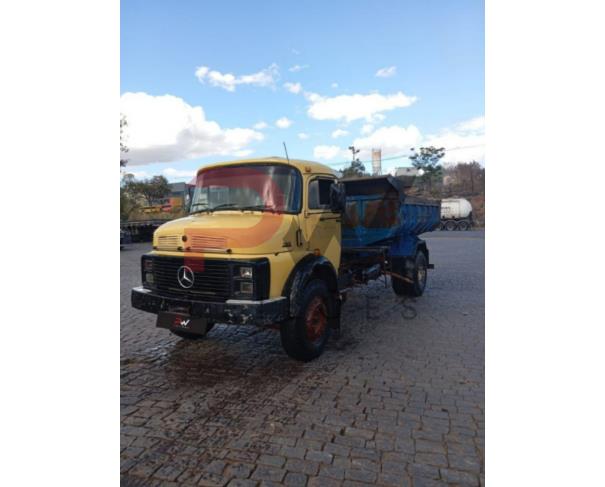 Foto de CARGA CAMINHAO, M.BENZ/L 1313, DIESEL, AMARELA, 1986/1986, CHASSI:...12166,  NO ESTADO EM QUE SE ENCONTRA.