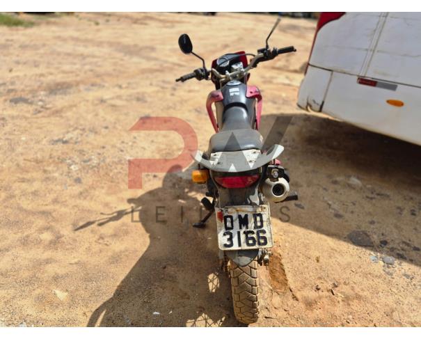 Foto de MOTOCICLETA, HONDA/NXR150 BROS ESD, VERMELHA, 2012/2012, ALCOOL/GASOLINA, RENAVAM: 484404660, CHASSI: 9C2KD0540CR563803, NO ESTADO EM QUE SE ENCONTRA.