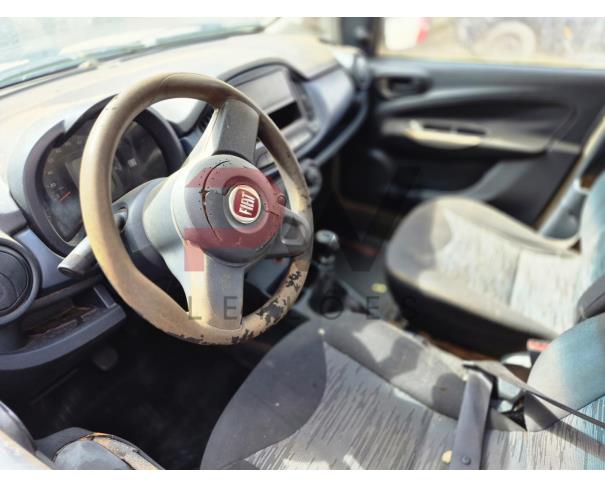 Foto de AUTOMOVEL, FIAT/UNO DRIVE 1.0, BRANCA, 2017/2018, ALCOOL/GASOLINA, CHASSI: 9BD195B4NJ0813403, RENAVAM: 01137964380, NO ESTADO EM QUE SE ENCONTRA.