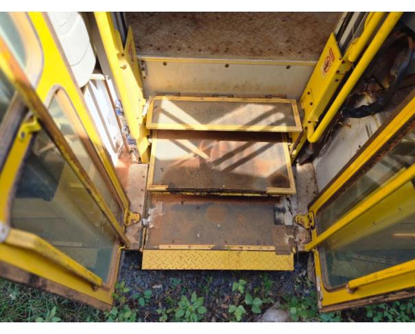 Foto de ONIBUS IVECO/SENIORCLASS 150SE, DIESEL, AMARELA, 2016/2017, CHASSI: 93ZA01LF0H8931408, RENAVAM: 01114099942, NO ESTADO EM QUE SE ENCONTRA.