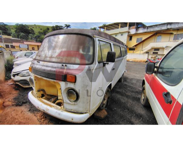 Foto de CAMIONETA VW/KOMBI, 2011/2011,BRANCA, ALCOOL/GASOLINA, CHASSI: ...19879, NO ESTADO EM QUE SE ENCONTRA.