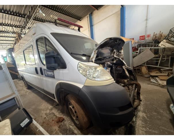 Foto de CAMINHONETE I/FIAT DUCATO RONTEC AMB, DIESEL, BRANCA, 2019/2019, CHASSI: 3C6DFVDK1KE546851, RENAVAM: 01219733510, NO ESTADO EM QUE SE ENCONTRA.