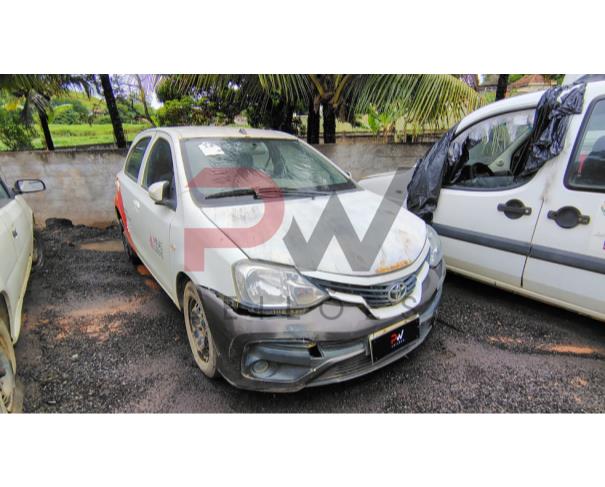 Foto de AUTOMOVEL TOYOTA/ETIOS HB X 13L MT, 2018/2018, BRANCA, ALCOOL/GASOLINA, CHASSI: ...10997, NO ESTADO EM QUE SE ENCONTRA.