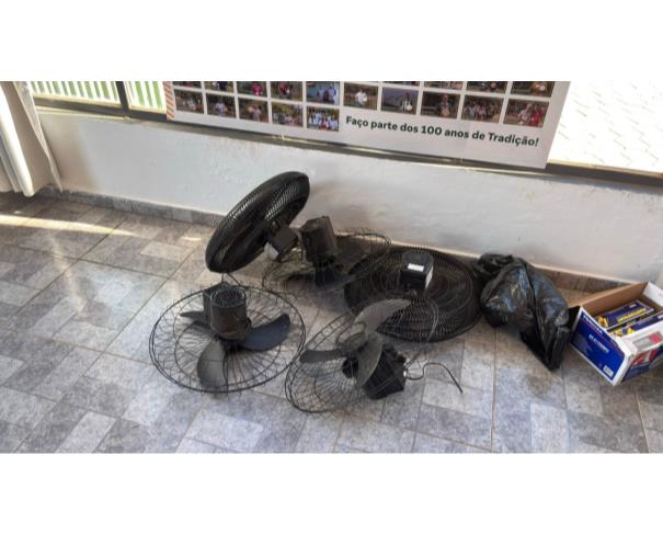 Foto de LOTE CONTENDO MATERIAIS DE INFORMÁTICA E ELETROELETRÔNICOS, NO ESTADO EM QUE SE ENCONTRA.