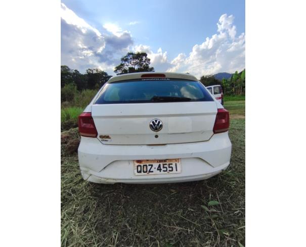 Foto de AUTOMOVEL, VW/GOL 1.0L MC4, 2018/2019, BRANCA, ALCOOL/GASOLINA, CHASSI: 9BWAG45U7KT020501, RENAVAM: 01162390082, NO ESTADO EM QUE SE ENCONTRA.