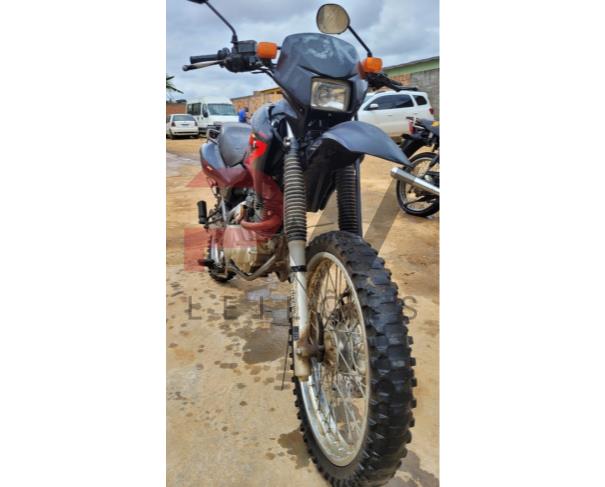 Foto de PASSAGEIRO / MOTOCICLETA HONDA/NXR150 BROS ESD, GASOLINA, PRETA, 2007/2008, PLACA HBP-9982, CHASSI: 9C2KD03108R007244, RENAVAM: 962388726, NO ESTADO EM QUE SE ENCONTRA. 
