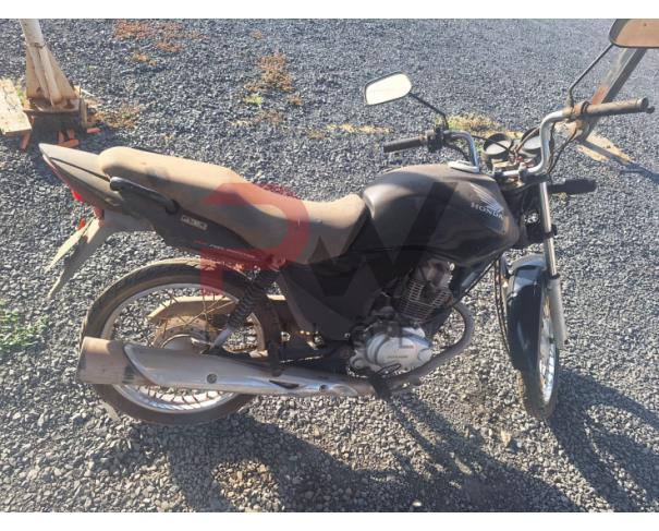 Foto de PASSAGEIRO / HONDA / CG 150 FAN ESI / PLACA: ESR-1720 /UF: MG / MUNICÍPIO: MONTES CLAROS / ANO FABRICAÇÃO: 2011 / ANO MODELO: 2011 /  PRETA / CHASSI:9C2KC1670BR550459 /MOTOR: KC16E7B550459/ RENAVAM:00430324065, NO ESTADO EM QUE SE ENCONTRA.